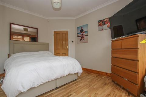 18 Westbourne Drive, Brentwood, CM14 4PH