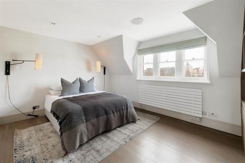 2 bedroom apartment to rent, Cadogan Gardens SW3