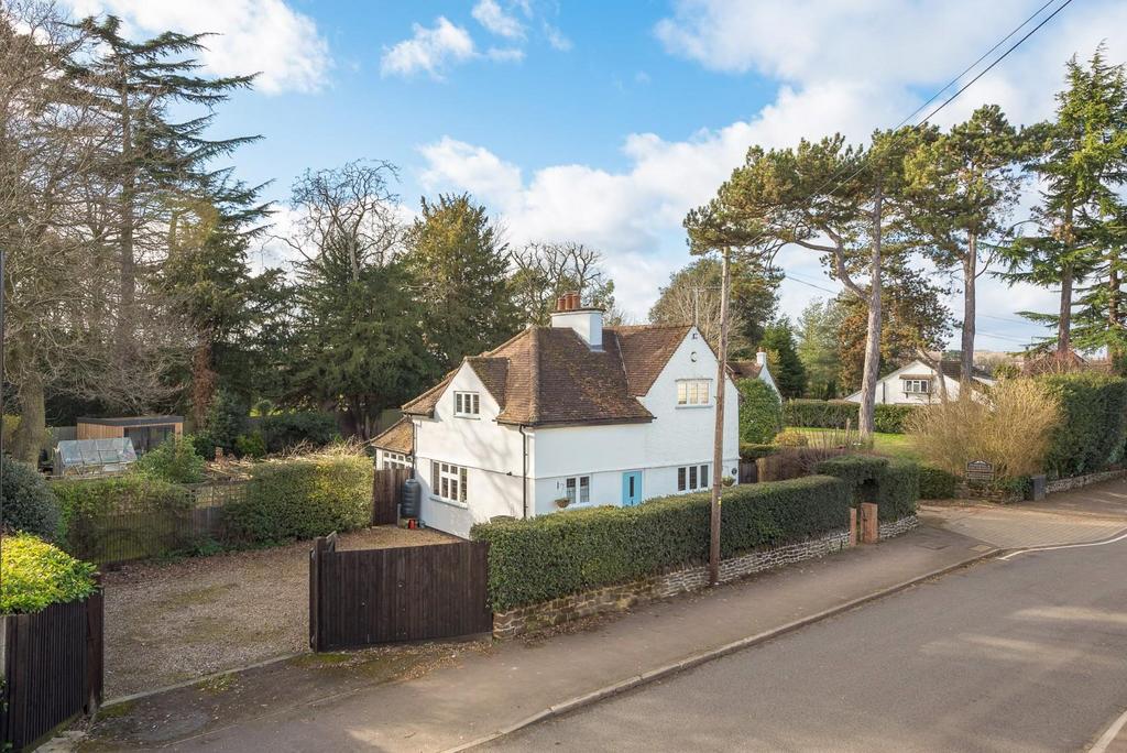 Billington Road, Leighton Buzzard 2 bed detached house £500,000