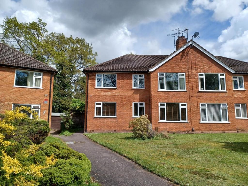Featherstone Crescent, Shirley, Solihull 2 bed £825 pcm (£190 pw)