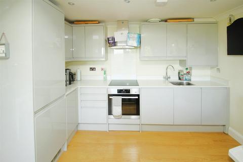 2 bedroom flat for sale, Turners Hill, Hemel Hempstead HP2