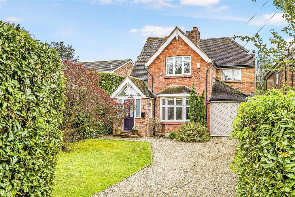 School Road, Camelsdale 4 bed detached house for sale £825,000