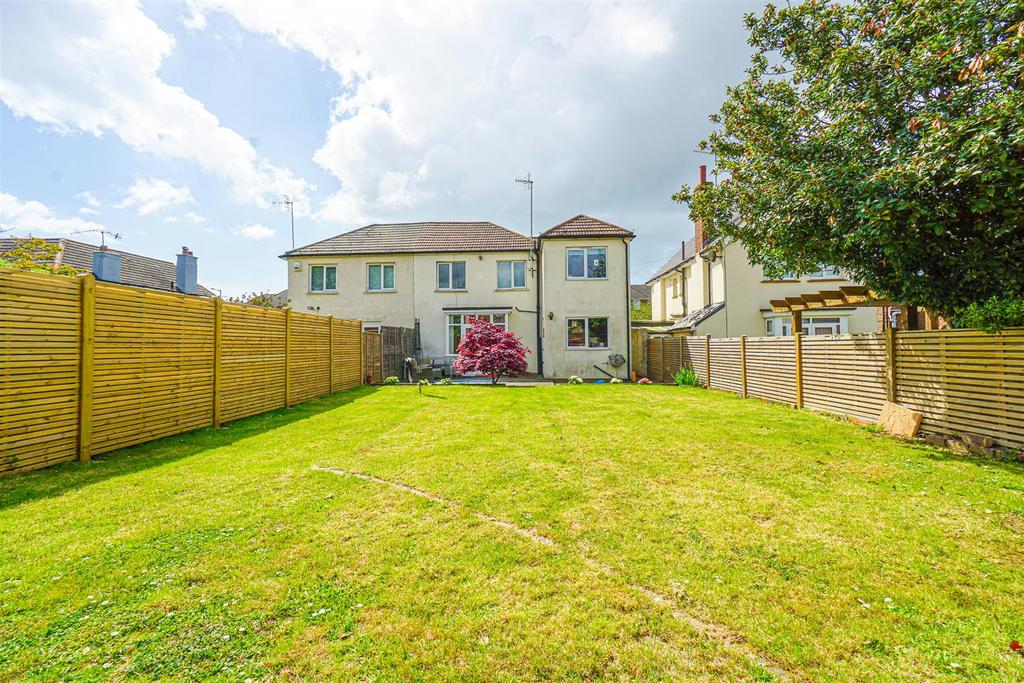 Turkey Road, BexhillOnSea 4 bed semidetached house for sale £450,000