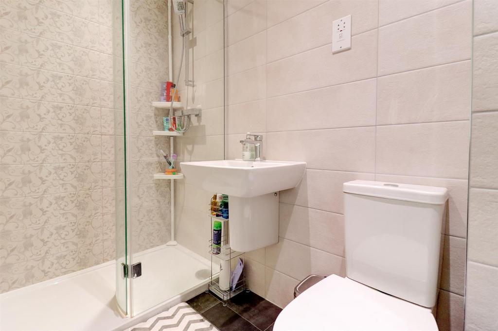 Ensuite Shower Room (Bedroom 1)