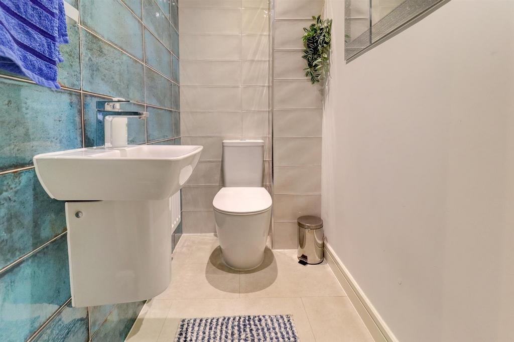 WC/Cloakroom
