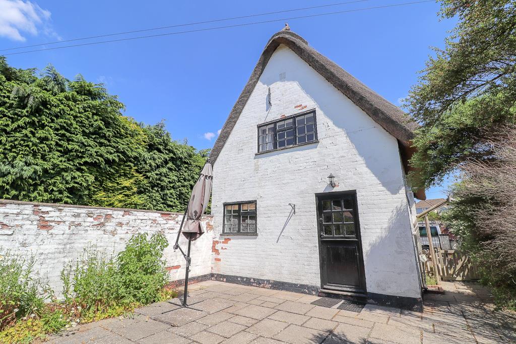 Whitnash Road, Whitnash, Leamington Spa 2 bed cottage to rent £1,150