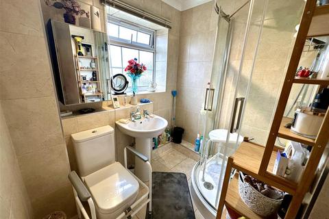 26 Barrians Way, Barry, CF62 8JG