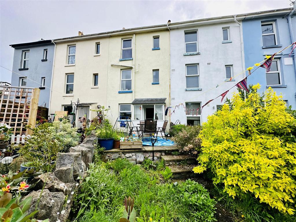 Mount Pleasant Road, Brixham 3 bed terraced house for sale £299,950