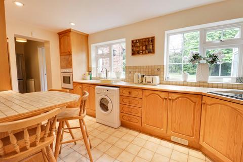 4 bedroom detached house for sale, Church Manor, Bishop's Stortford, CM23