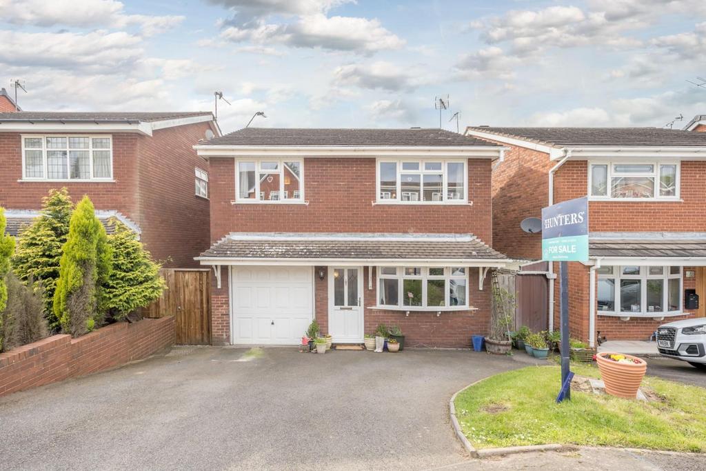 Radnor Road, Sedgley 4 bed detached house for sale £325,000