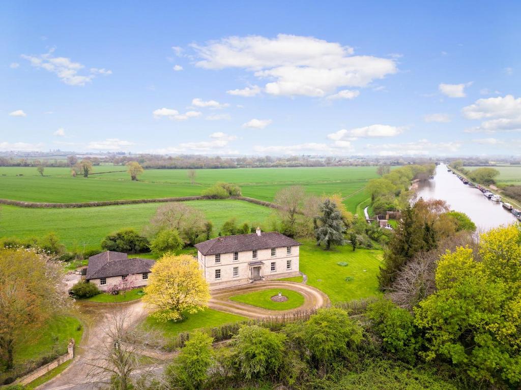 Castle Lane, Moreton Valence, Gloucester 5 bed detached house for sale