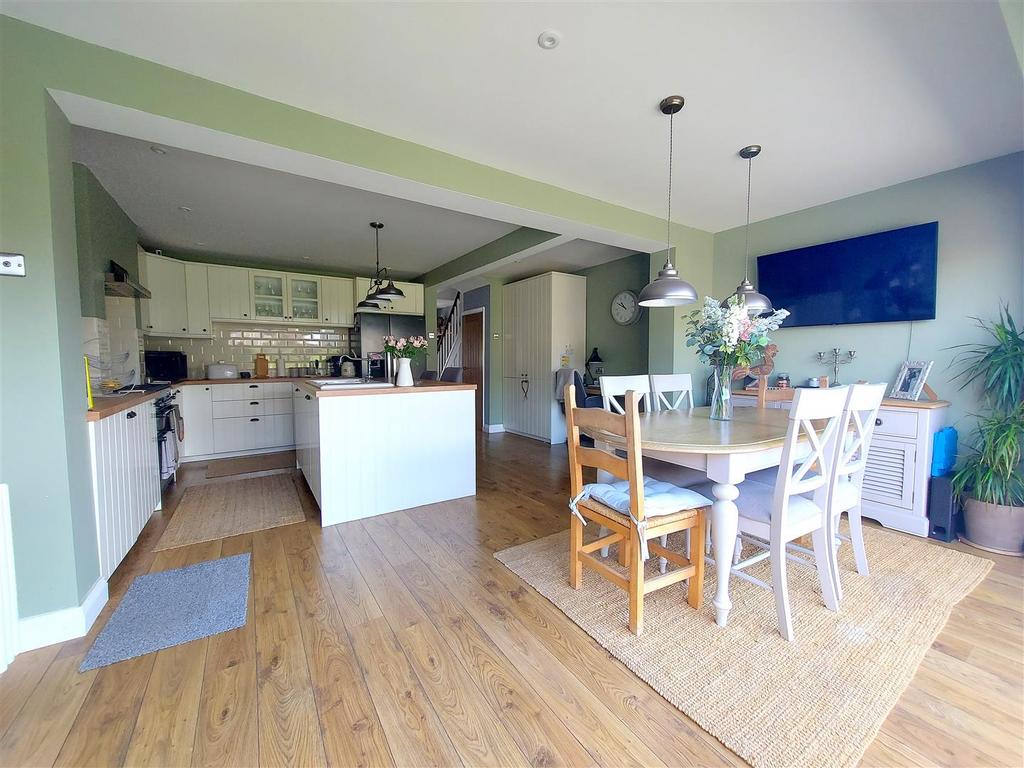 Open Plan Kitchen Diner