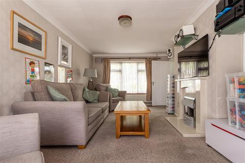 109 Beaconfield Road, Epping, CM16 5AT