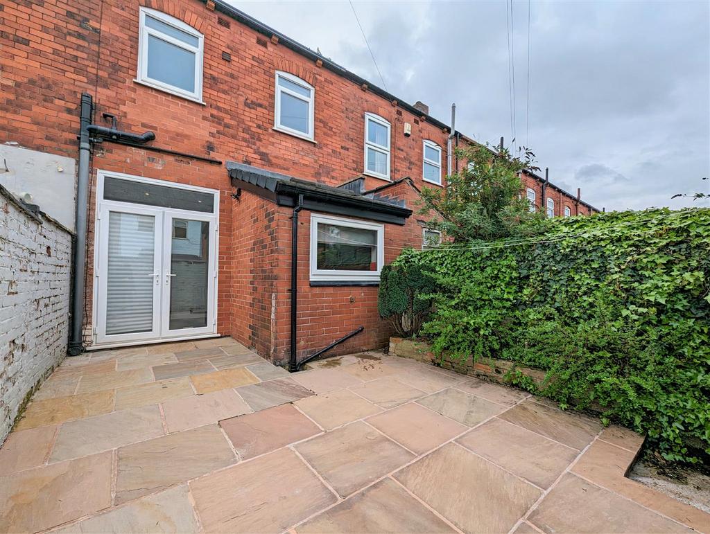 Hope Street, Leigh 2 bed terraced house £129,950