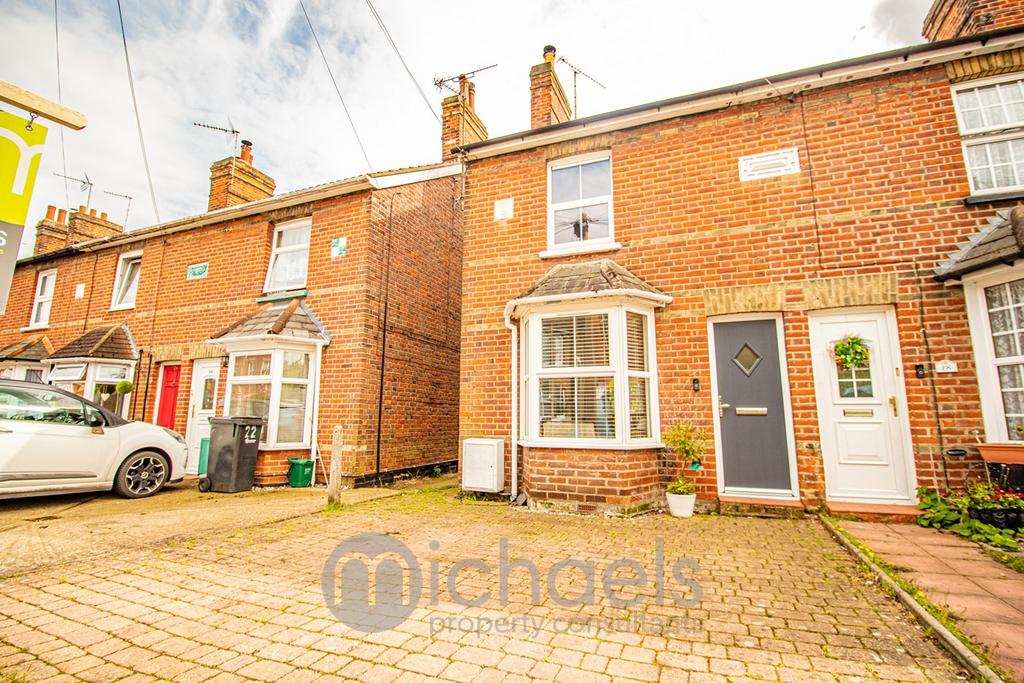 Woodfield Road, Braintree, CM7 3 bed semidetached house £350,000
