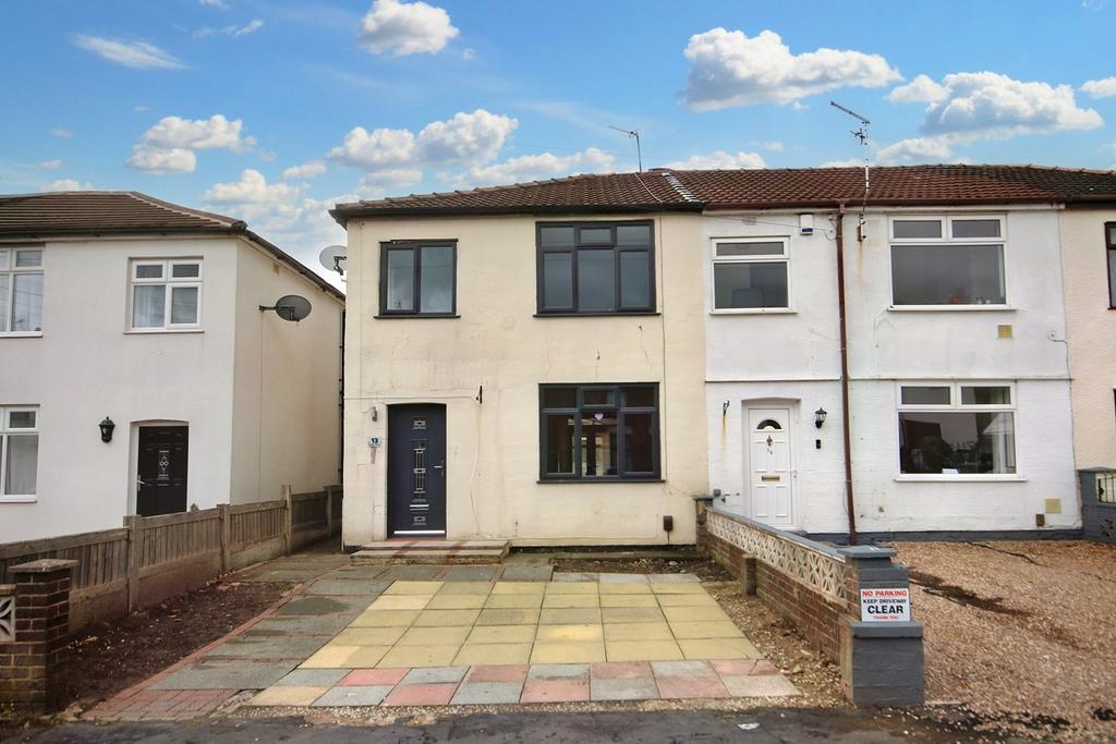 Bodden Street, Lowton, Warrington, WA3 3 bed semidetached house £825