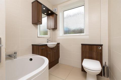24 Banklands, Newburgh, Cupar, KY14 6DN