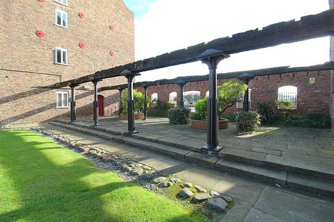 1 bedroom flat to rent - Phoenix house High Street, Hull