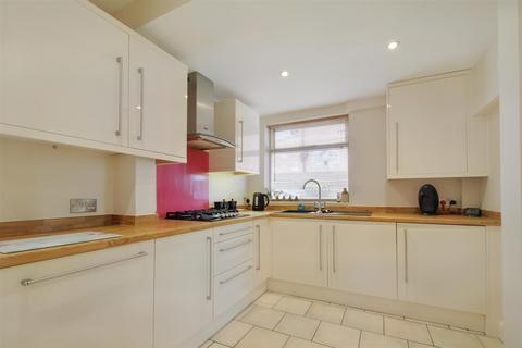 18 Arlington Drive, Alvaston, Derby, DE24 0AU