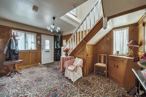 146 Hurst Grove, Bedford, MK40 4DS