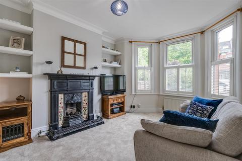 122 Revelstoke Road, London, SW18 5PB