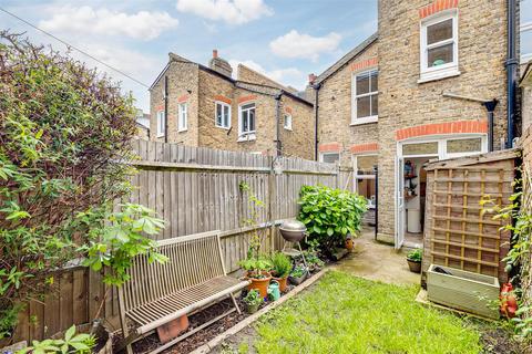 122 Revelstoke Road, London, SW18 5PB