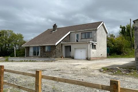 4 bedroom property with land for sale, Mydroilyn, Near Aberaeron , SA48