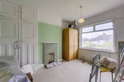 302 Manor Lane, London, SE12 0TF