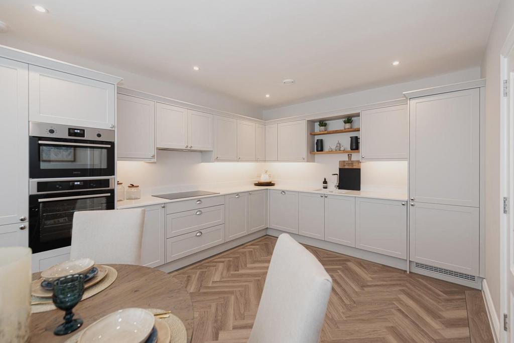 Brighton Road, Banstead 4 bed terraced house for sale £800,000
