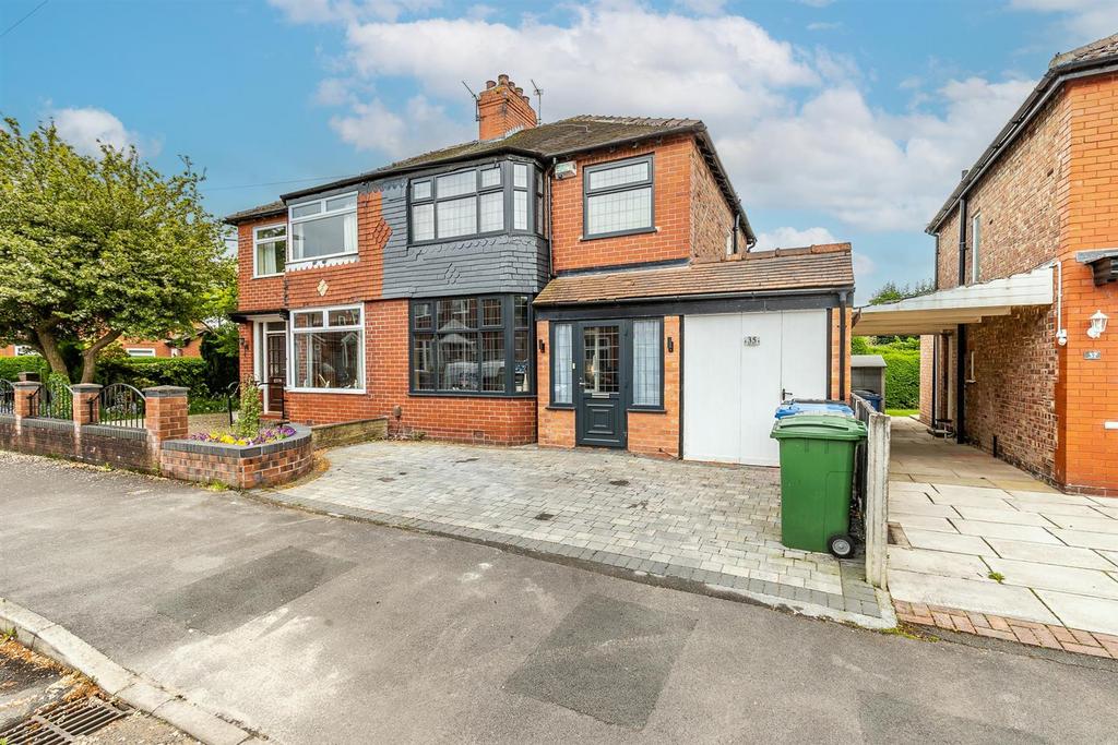 Dale Grove, Timperley, Altrincham 3 bed semidetached house £450,000