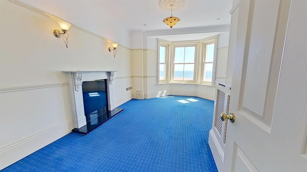 FOLKESTONE SEA FRONT 1 bed flat £715 pcm (£165 pw)