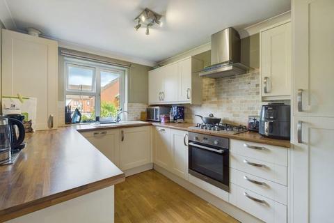 2 bedroom flat for sale, Carlisle Court, Southampton SO16