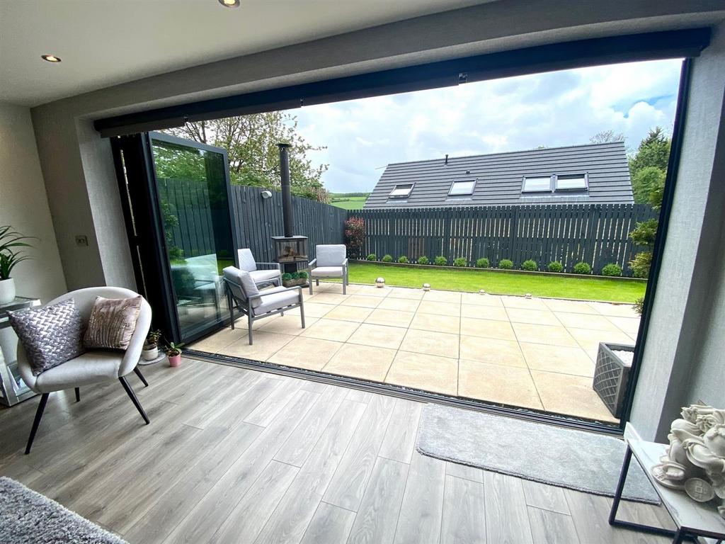 97a stocks bank road bi folds 2.jpg
