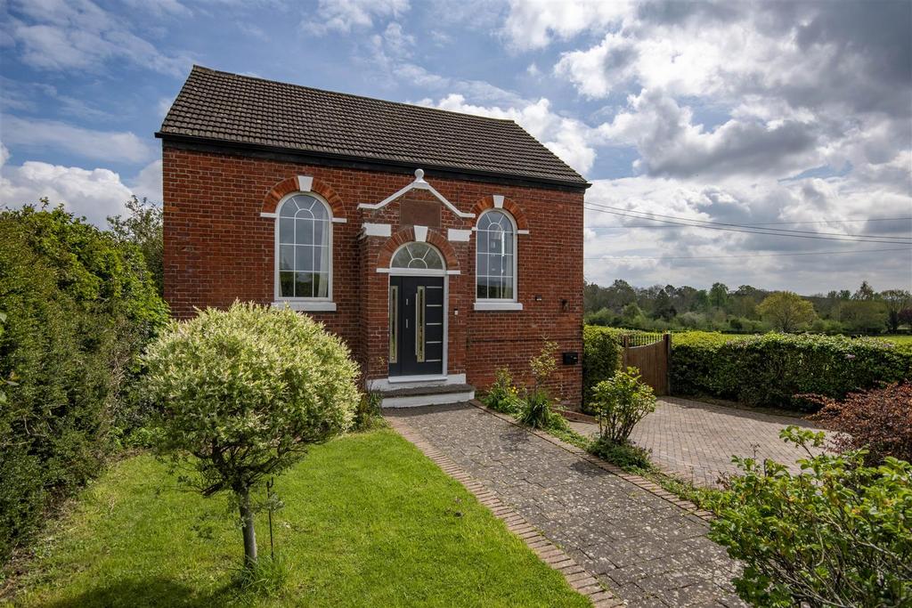 Montford Bridge, Shrewsbury 4 bed detached house for sale £620,000