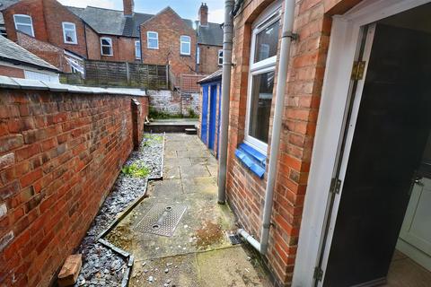 73 Danvers Road, Leicester, LE3 2AE