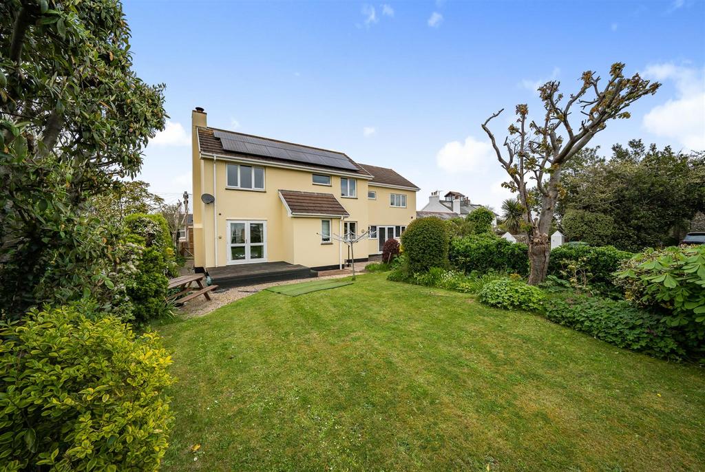 Foxhill, Northam, Bideford 5 bed detached house for sale £625,000