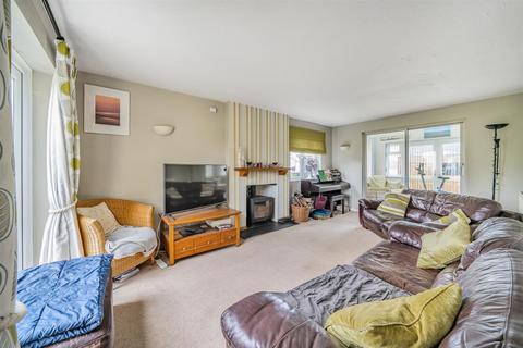 12 Foxhill, Northam, Bideford, EX39 1BP