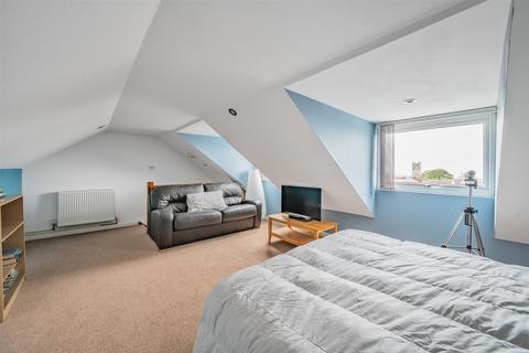 12 Foxhill, Northam, Bideford, EX39 1BP
