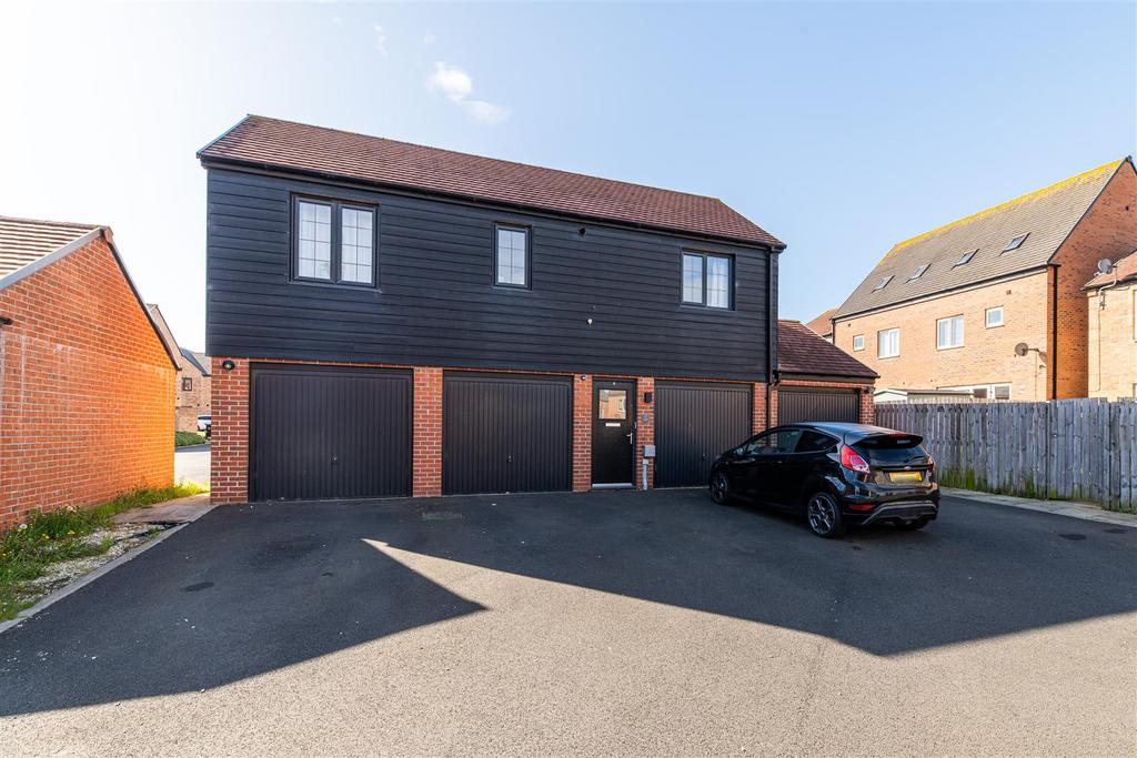 Countess Way, Shiremoor, Newcastle... 2 bed flat £130,000