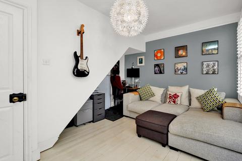 53 Bramley Road, London, W5 4ST