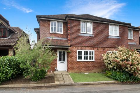 3 bedroom semi-detached house for sale - Priory Gardens, Ashford, TW15