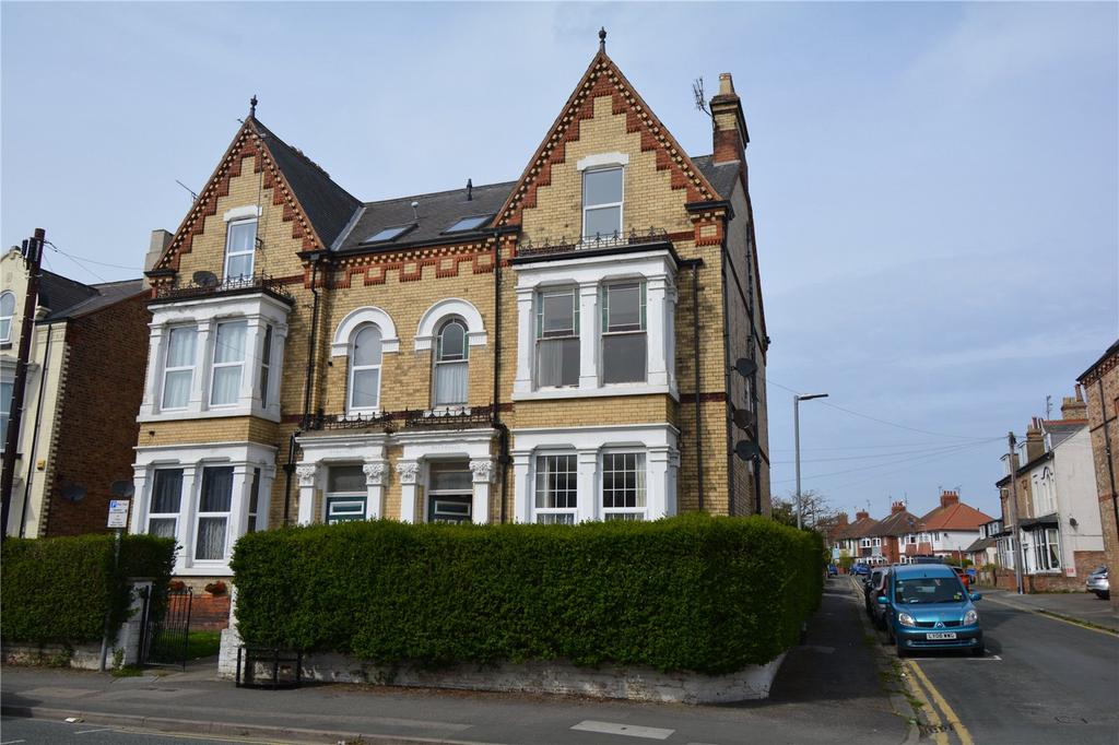 Trinity Road, Bridlington, East Yorkshire, YO15 2 bed apartment for