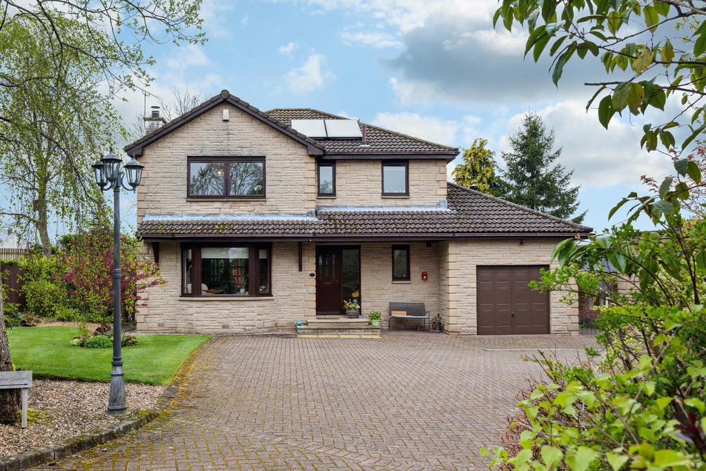 Deanston Gardens, Doune, Stirling, FK16 6AZ 4 bed detached villa for