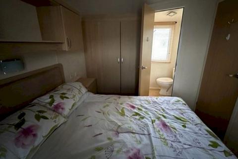 2 bedroom static caravan for sale, North Denes, The Ravine NR32