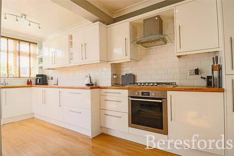 31 Purbeck Road, Hornchurch, RM11 1LX