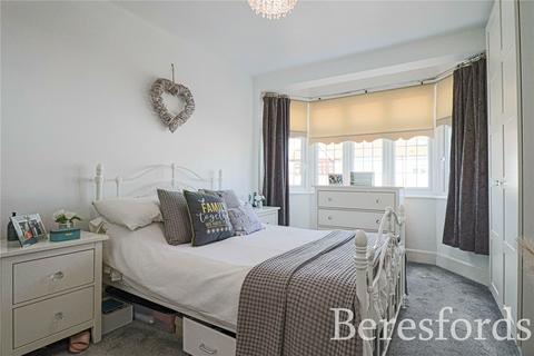31 Purbeck Road, Hornchurch, RM11 1LX
