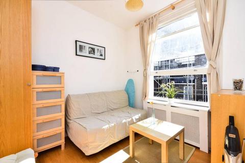 Studio to rent, Fairholme Road, West Kensington, London, W14