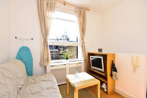 Studio to rent, Fairholme Road, West Kensington, London, W14