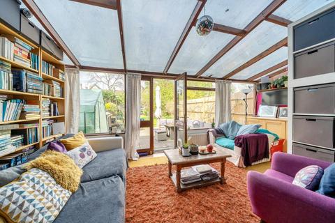18 Durban Road, Beckenham, BR3 4EZ