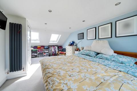 18 Durban Road, Beckenham, BR3 4EZ